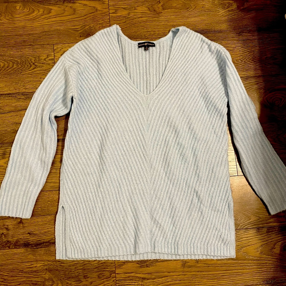 Almost Famous baby/sky blue sweater size Large